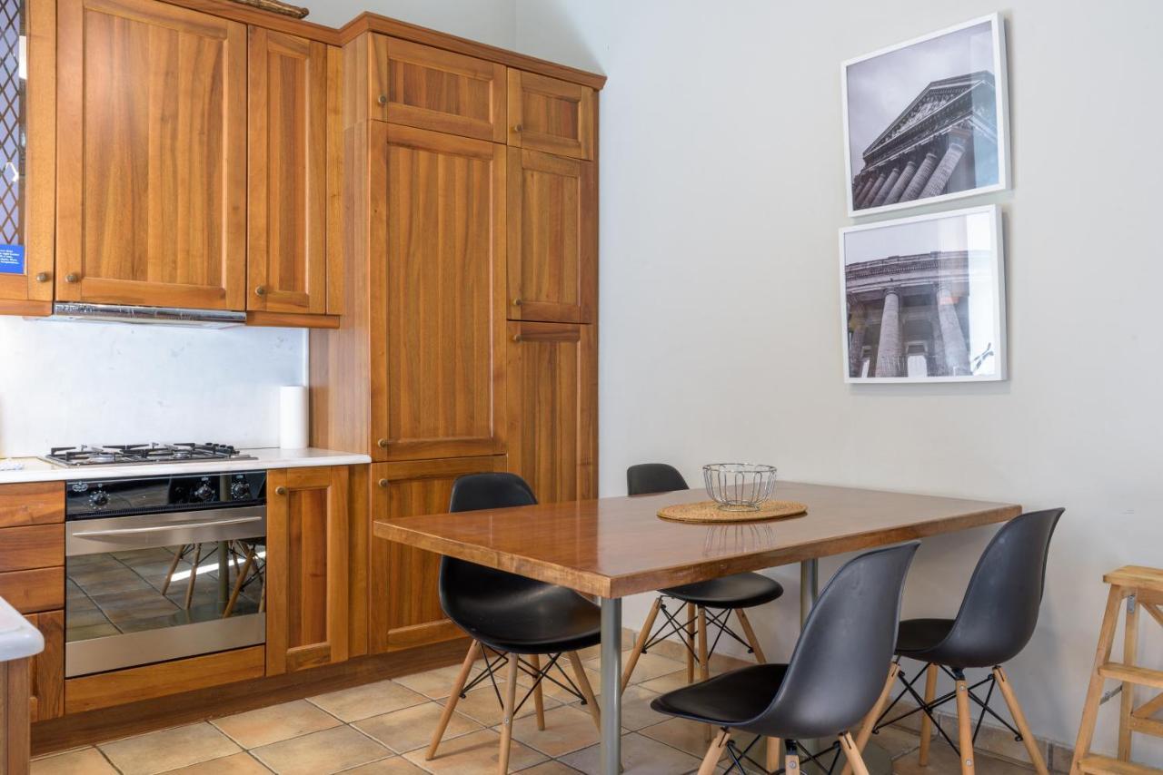 A Beautiful 2 Bdr House In The Heart Of Plaka Villa Athena Bagian luar foto