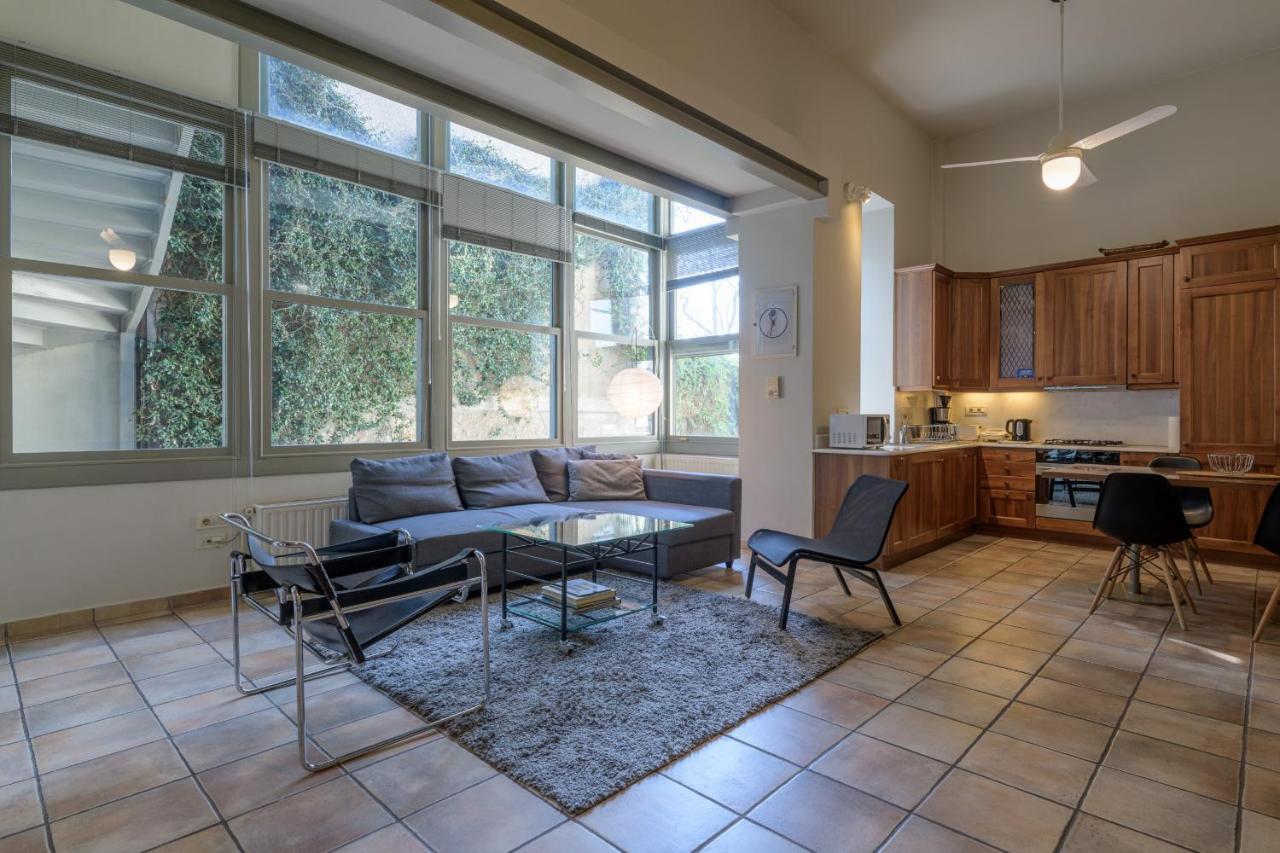 A Beautiful 2 Bdr House In The Heart Of Plaka Villa Athena Bagian luar foto